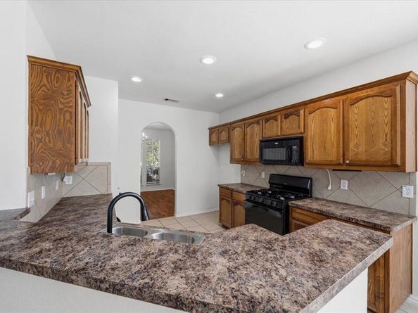 7304  Summit Parc Drive , Dallas Texas 75249