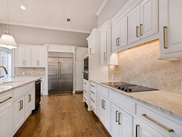 6022  Waggoner Drive , Dallas Texas 75230
