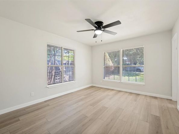 112  Oriole Drive , Arlington Texas 76010