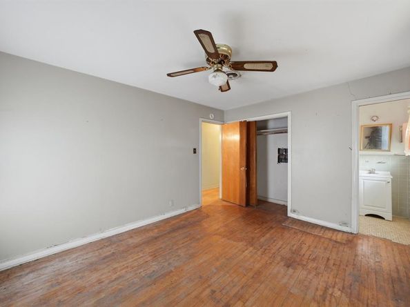 3275 S Edgefield Avenue , Dallas Texas 75224