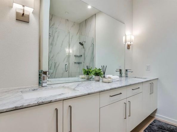 3812  San Jacinto Street  207, Dallas Texas 75204