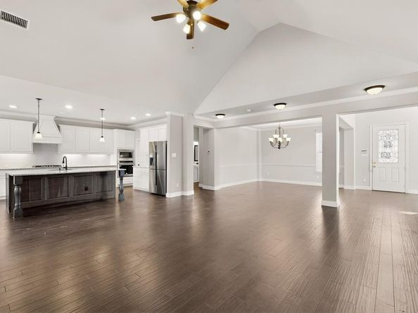 1025  Merion Drive , Fort Worth Texas 76028