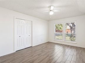 476  Meadowhill Drive , Benbrook Texas 76126