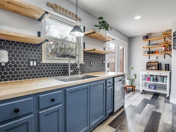 1017  Meadow Creek Drive , Lancaster Texas 75146