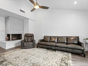 2706  Meadow Bluff Lane , Dallas Texas 75237