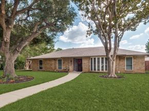 1028  Rosewood  , DeSoto Texas 75115