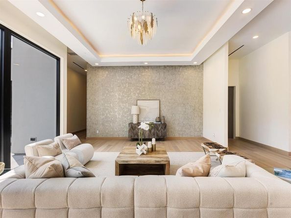 6218  Walnut Hill Lane , Dallas Texas 75230