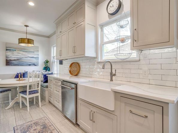 2706  Waits Avenue , Fort Worth Texas 76109