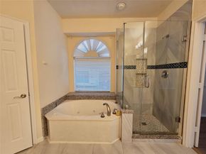 5207 W Cove Way , Grand Prairie Texas 75052