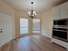 5207 W Cove Way , Grand Prairie Texas 75052