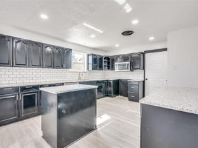 5824  yolanda Drive , Fort Worth Texas 76112