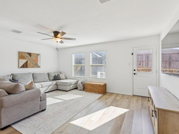 437  Frio Pass Trail , Fort Worth Texas 76052