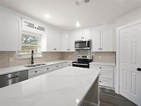 2000  Knollwood Lane , Carrollton Texas 75006