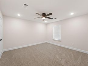 2000  Knollwood Lane , Carrollton Texas 75006