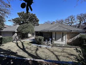 2300  Woodsong Trail , Arlington Texas 76016