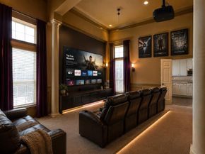 6521  Lynch Lane , Garland Texas 75044