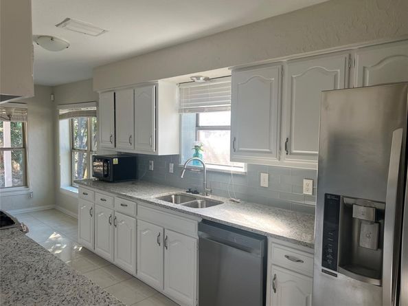 1822  Tiburon Bend , Lewisville Texas 75067