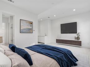 3040  Chimes Street , Dallas Texas 75219