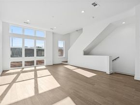 3040  Chimes Street , Dallas Texas 75219