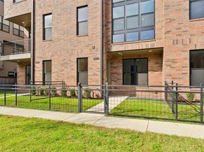 3040  Chimes Street , Dallas Texas 75219