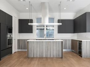 3040  Chimes Street , Dallas Texas 75219