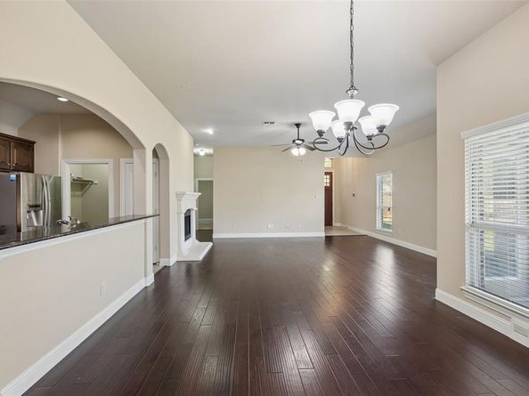 901  Memory Lane , McKinney Texas 75072