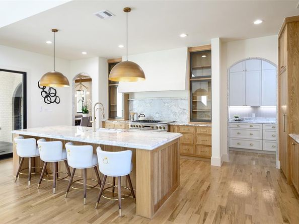 6452  Walnut Hill Lane , Dallas Texas 75230