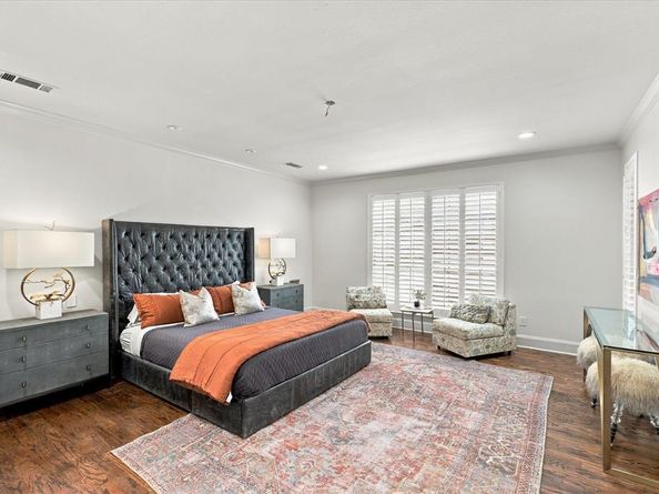17102  Vista Tree Circle , Dallas Texas 75248