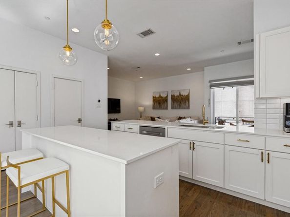 2107  Bennett Avenue  20, Dallas Texas 75206