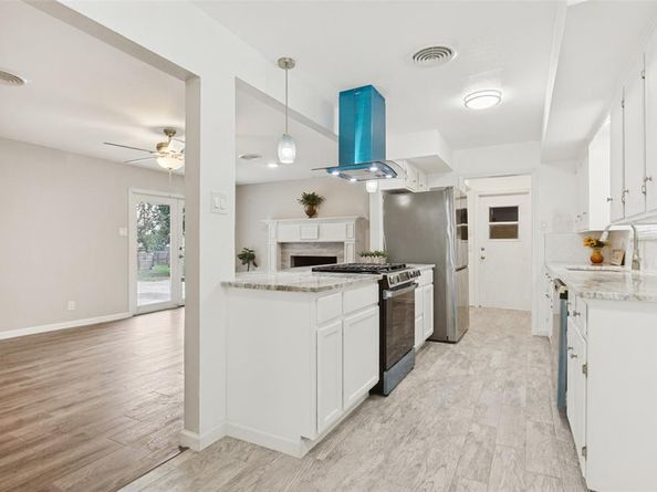 1116  Atlanta Circle , Garland Texas 75041