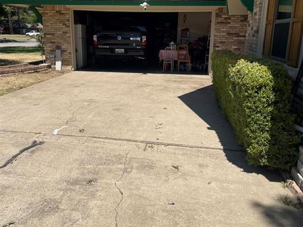 1130  Glenwick Lane , Irving Texas 75060