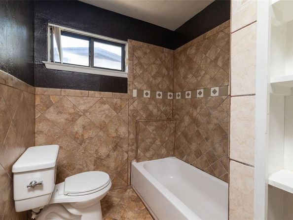 3264  Hillglenn Road , Dallas Texas 75228