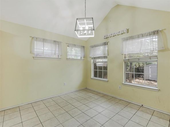 709  Mack Drive , Denton Texas 76209