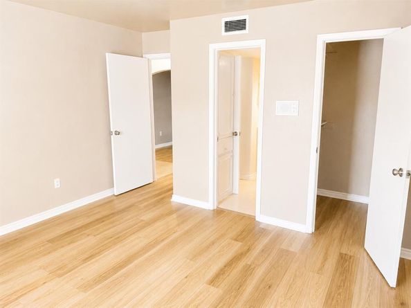 15931  Stillwood Street  1096, Dallas Texas 75248