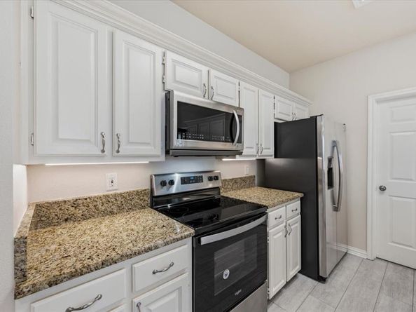 2203  Meadowstone Drive , Carrollton Texas 75006