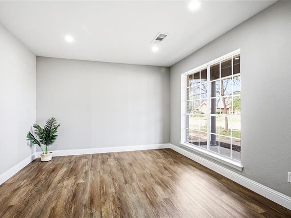 1708  Park Ridge Terrace , Arlington Texas 76012