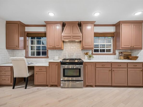 1212 N Oak Cliff Boulevard , Dallas Texas 75208