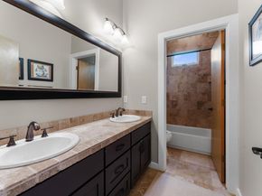 1609 W 8th ST A, Austin TX 78703