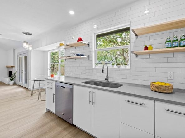 4712 Carsonhill DR, Austin TX 78723