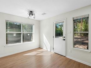 1708 E 17th ST B, Austin TX 78702