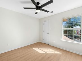 1708 E 17th ST B, Austin TX 78702