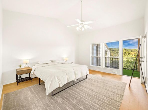 1701 Spyglass DR 11, Austin TX 78746