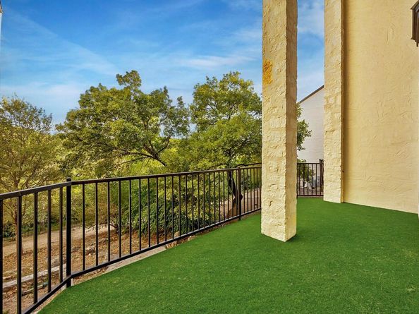 1701 Spyglass DR 11, Austin TX 78746