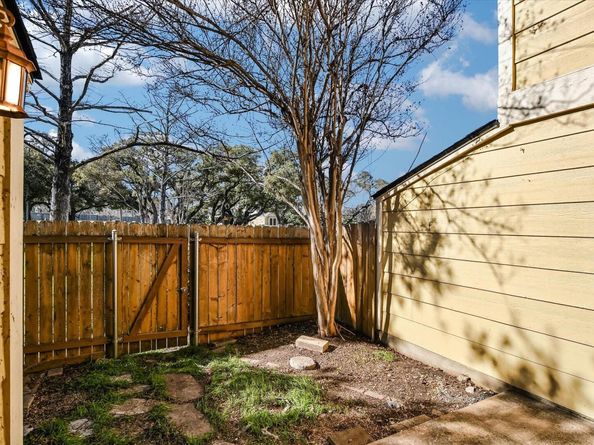 Undisclosed Address #1322322, Austin TX 78758