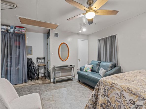 8904 Francia TRL, Austin TX 78748