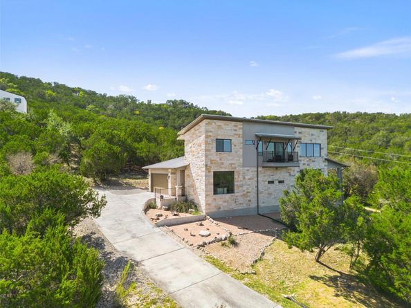 17644 W Reed Parks RD, Jonestown TX 78645