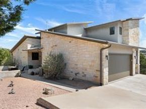 17644 W Reed Parks RD, Jonestown TX 78645