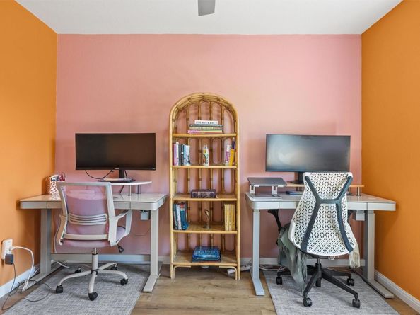 8605 Putnam DR 202, Austin TX 78757