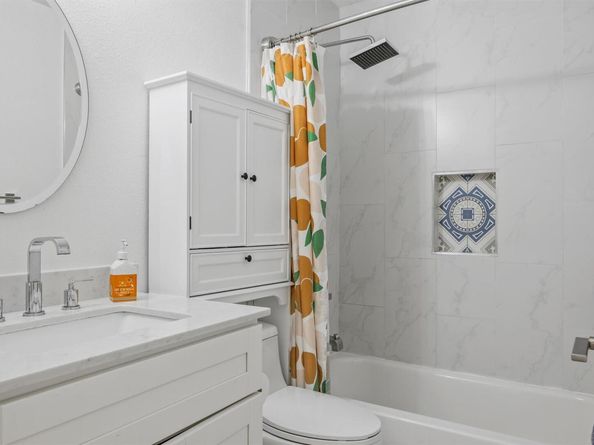 8605 Putnam DR 202, Austin TX 78757