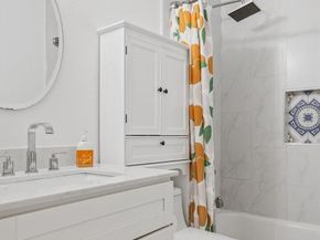 8605 Putnam DR 202, Austin TX 78757